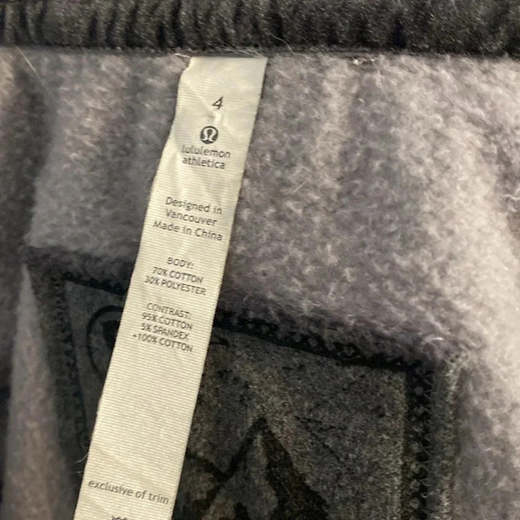 2010 Lululemon special edition scuba hoody rare - Picture 7 of 8